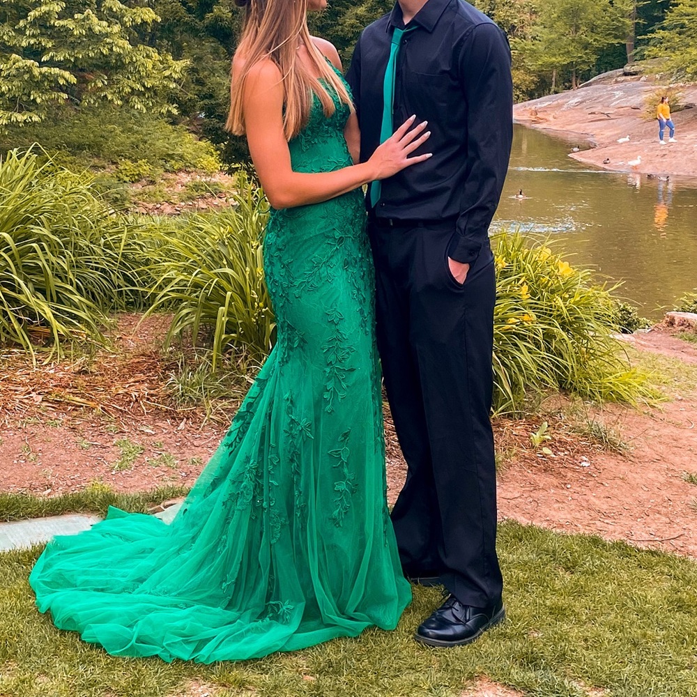 Sherri Hill prom dress